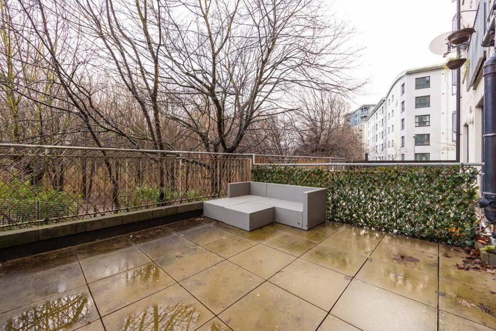 Stunning 1 Bd Flat In Lochend Park With A Patio Apartment Edinburgh Exterior foto